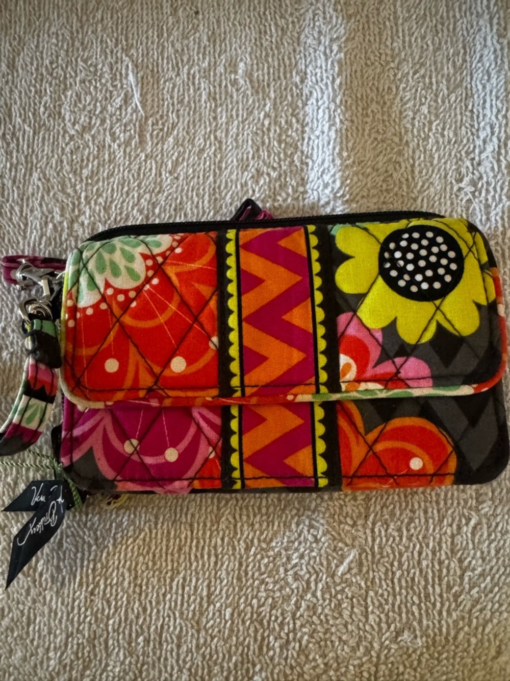 Vera Bradley Bright Multicolor Quilted Floral Wristlet Wallet